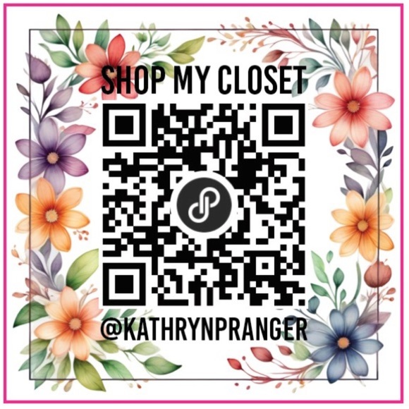 My closet - Picture 2 of 4